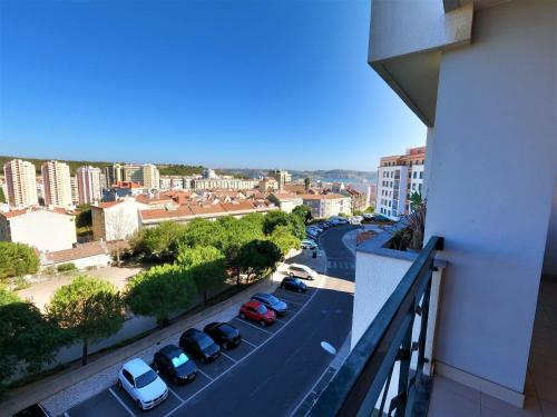 Others 1, Lisbon 2 bedroom apartment with balcony in Alges, Oeiras