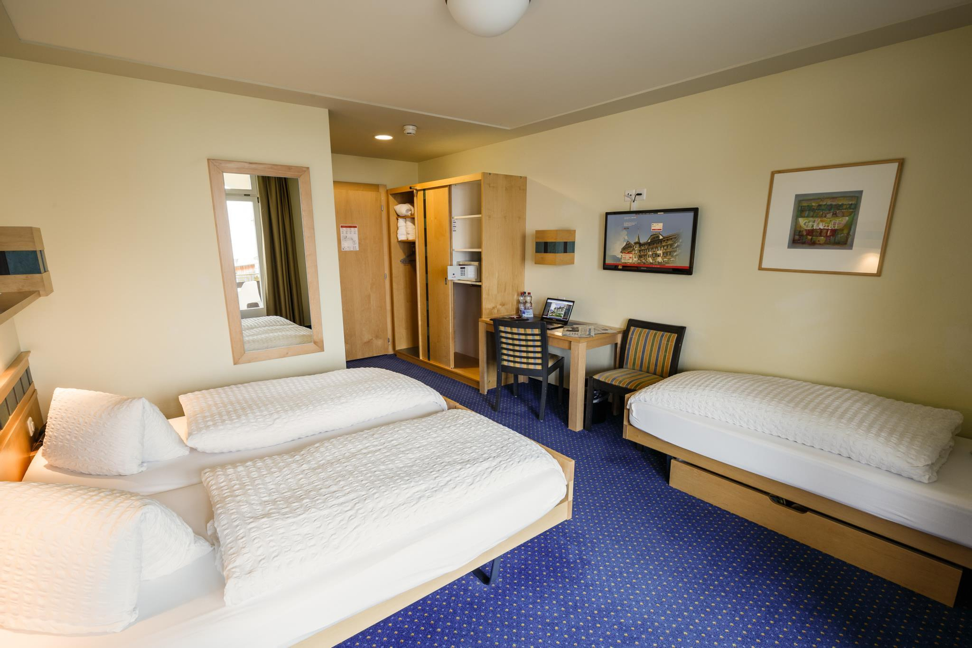 Bedroom, Hotel Victoria-Lauberhorn, Interlaken