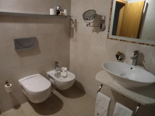 Bathroom 5, Paraiso D`el Rio, Mértola