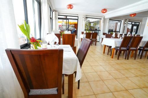 Restaurant 3, Enotel Beach Hotel, San-Pédro