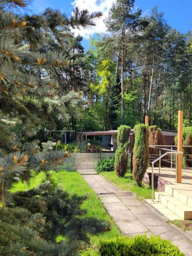 Garden 4, Dom Pelen Pasji - Holiday Home, Piotrków
