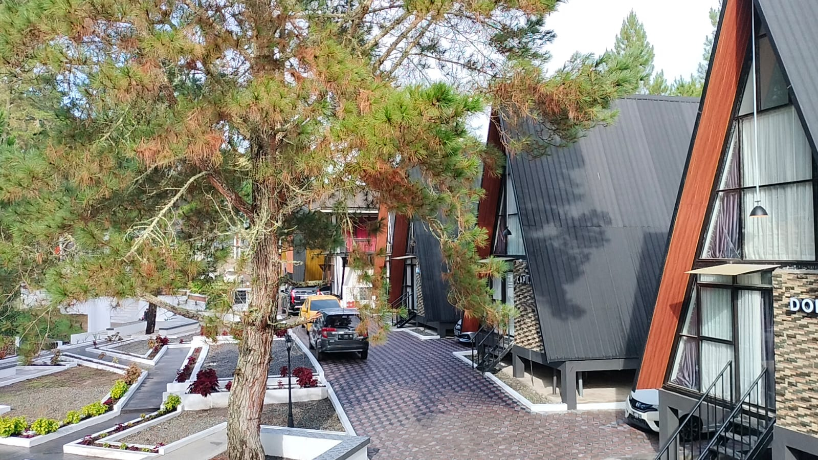 Living Area 23