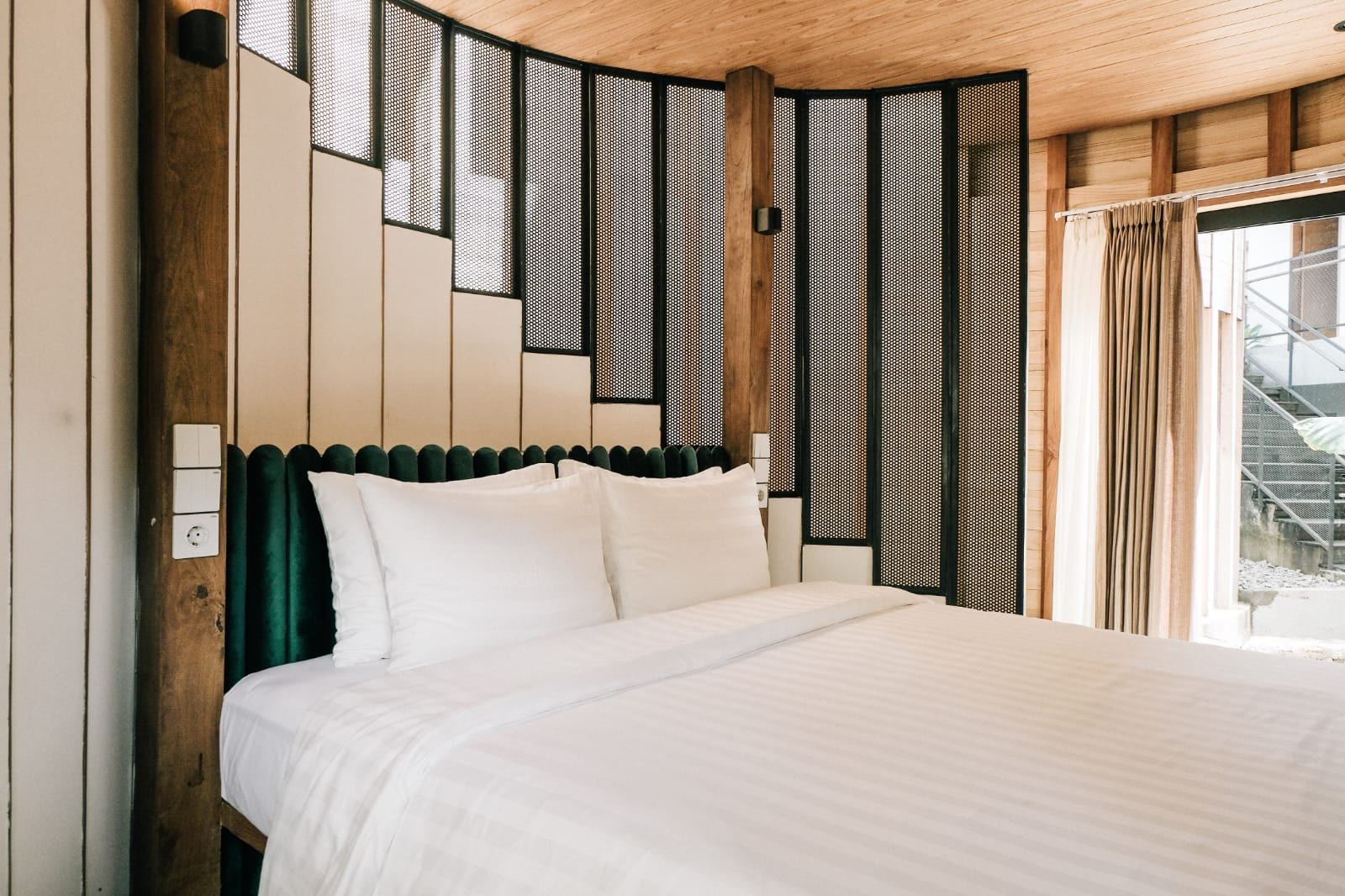 Bed 7