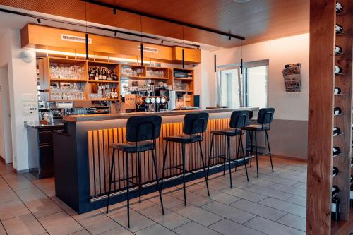 Others 3, Hotel Rossli Luterbach, Wasseramt