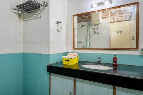 Bathroom 4, The Orchard Farm - An Luxury Villa with Private Pool near Gurgoan, Mewat