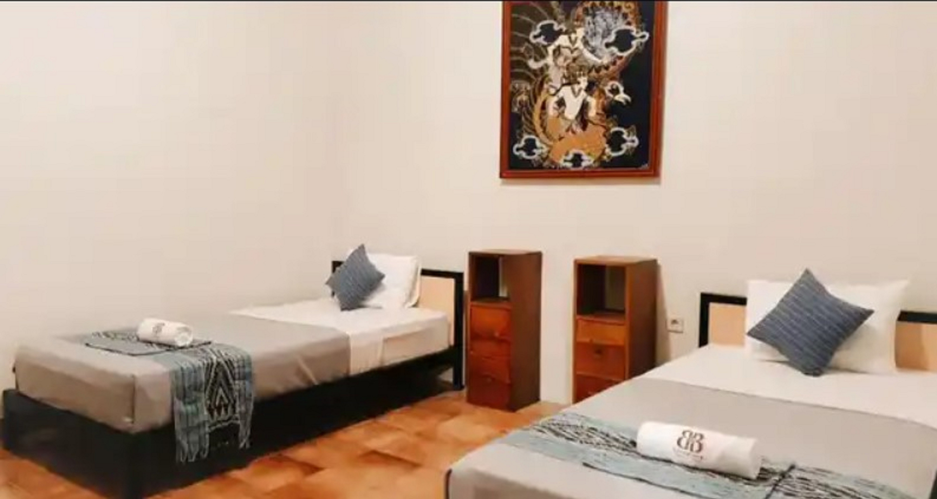 Kamar dengan Ranjang Twin