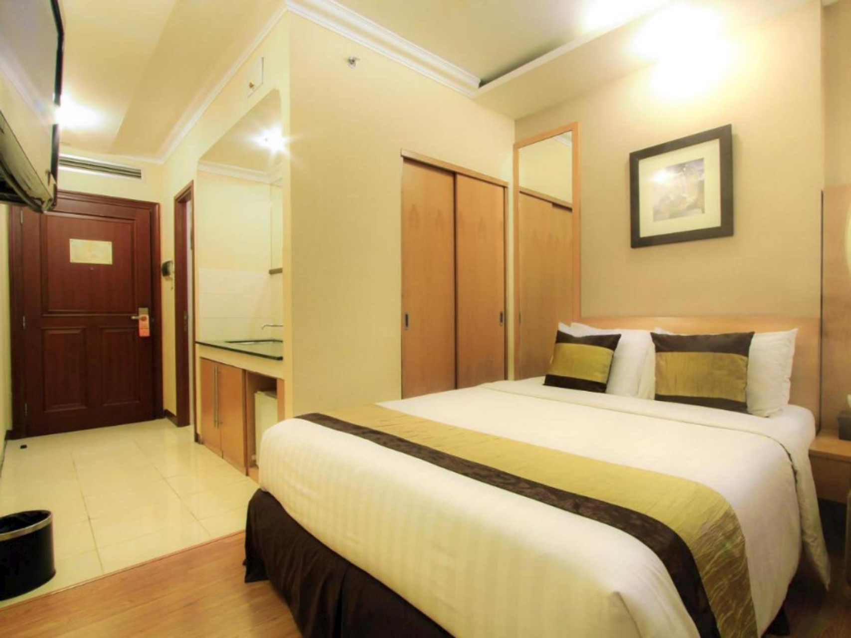 Bedroom 2, Grand Setiabudi Business and Family Hotel, Bandung