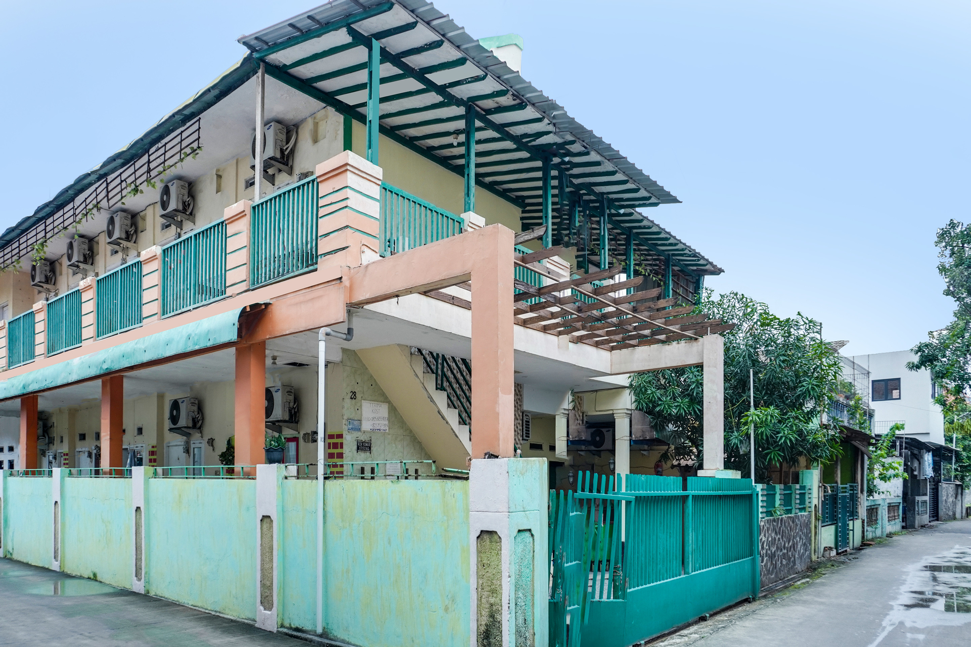 Exterior & Views 2, OYO 92110 Christine Home Stay Syariah, Karawang