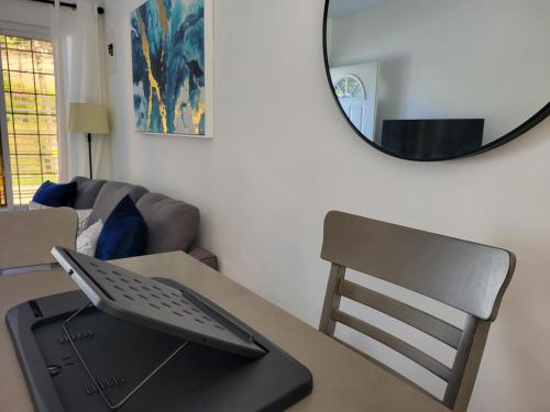 5, Centrica, Comoda, linda, parqueo, patio, netflix, La Ceiba