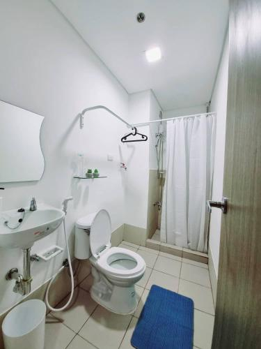 Bathroom, NamiSanji Staycation @HOPE RESIDENCES, Trece Martires City
