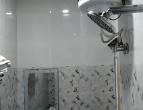 Bathroom 3, Hotel Sudhir, Sonipat, Sonipat
