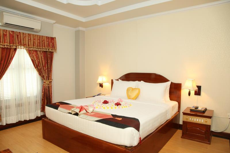 Bedroom 3, King Fy Hotel, Svay Pao