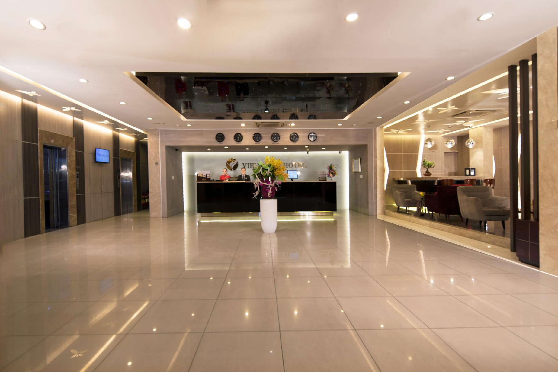 Public Area 2, Vien Dong Hotel, Quận 1