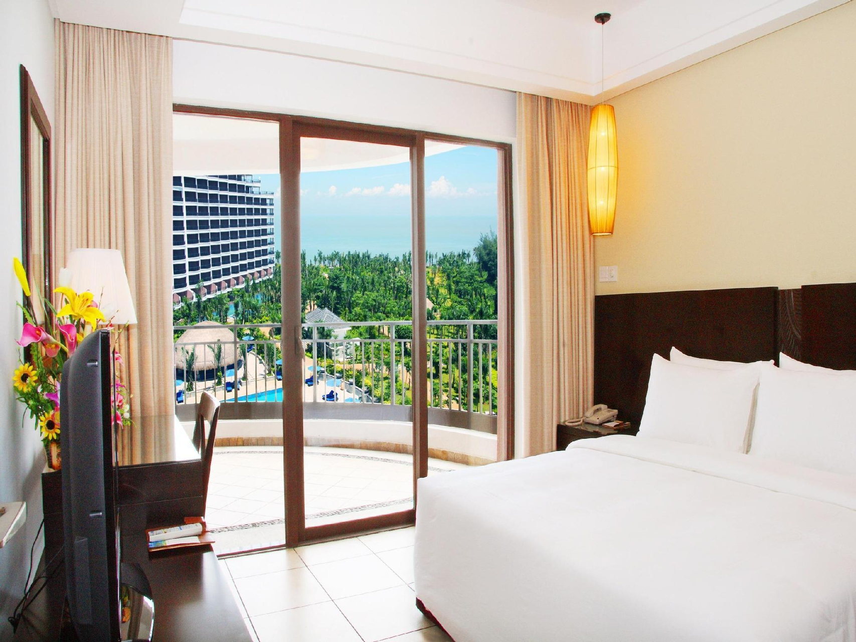 Bedroom, Hainan Golden Sunshine Hotspring Resort Hotel, Haikou