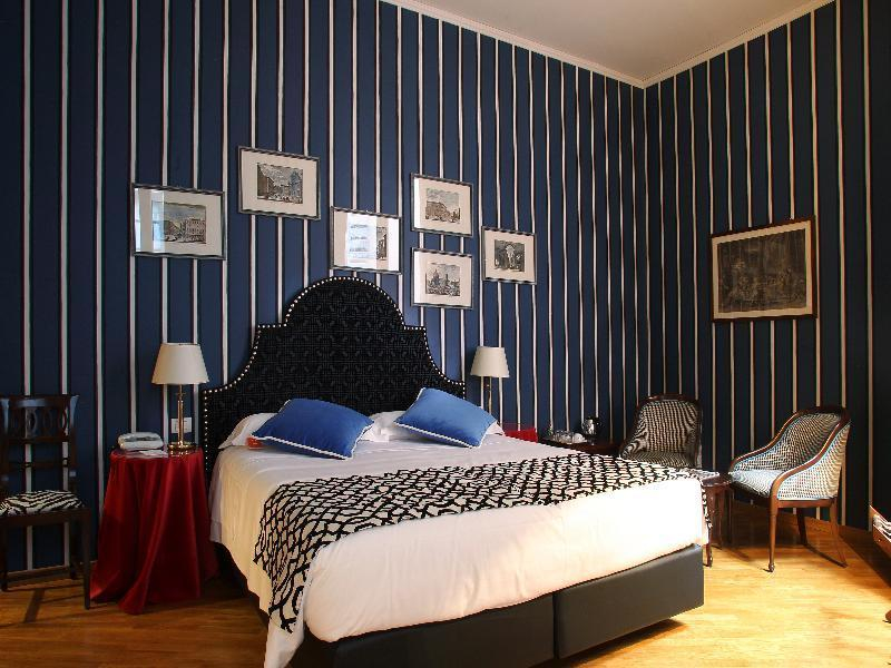 Bedroom 4, Room Mate Isabella, Florence