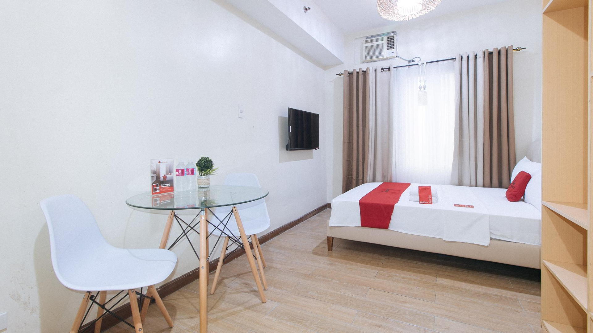 Bedroom, RedDoorz Plus @ Cuarto Verde Staycation, Las Piñas