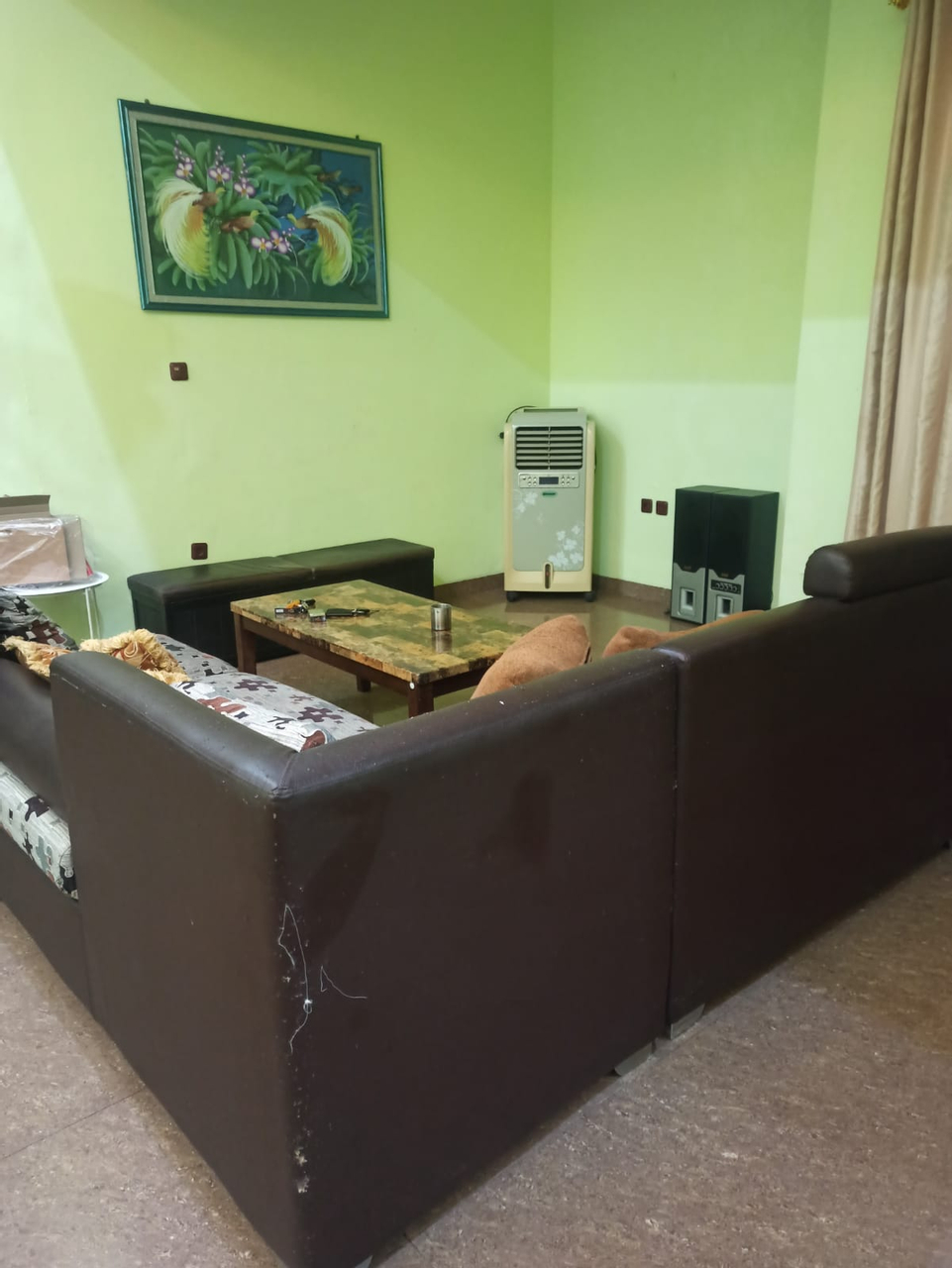 Living Area 10