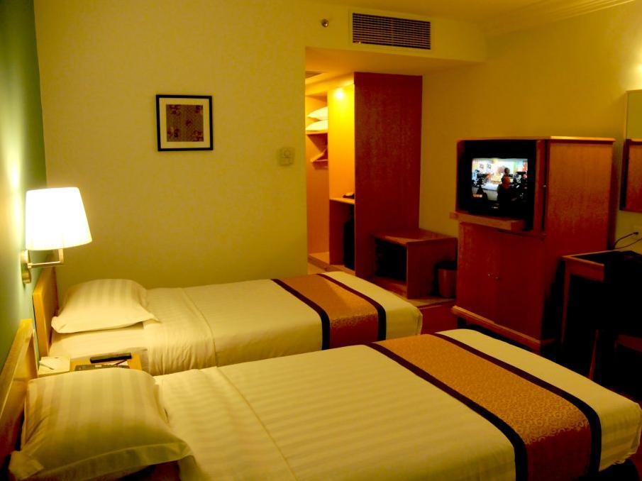 Bedroom 1, Tang Dynasty Bay Hotel Sepanggar, Kota Kinabalu