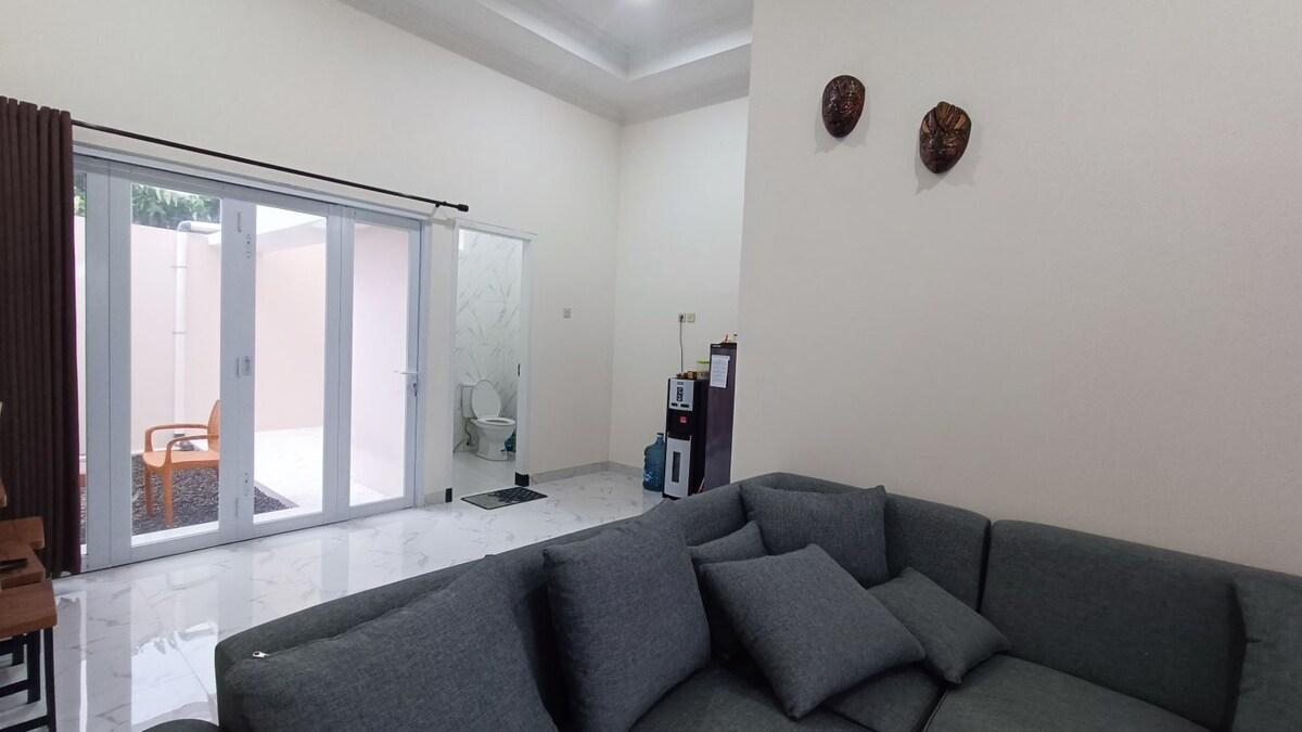 Others, Madina Sharia Homestay, Banyumas