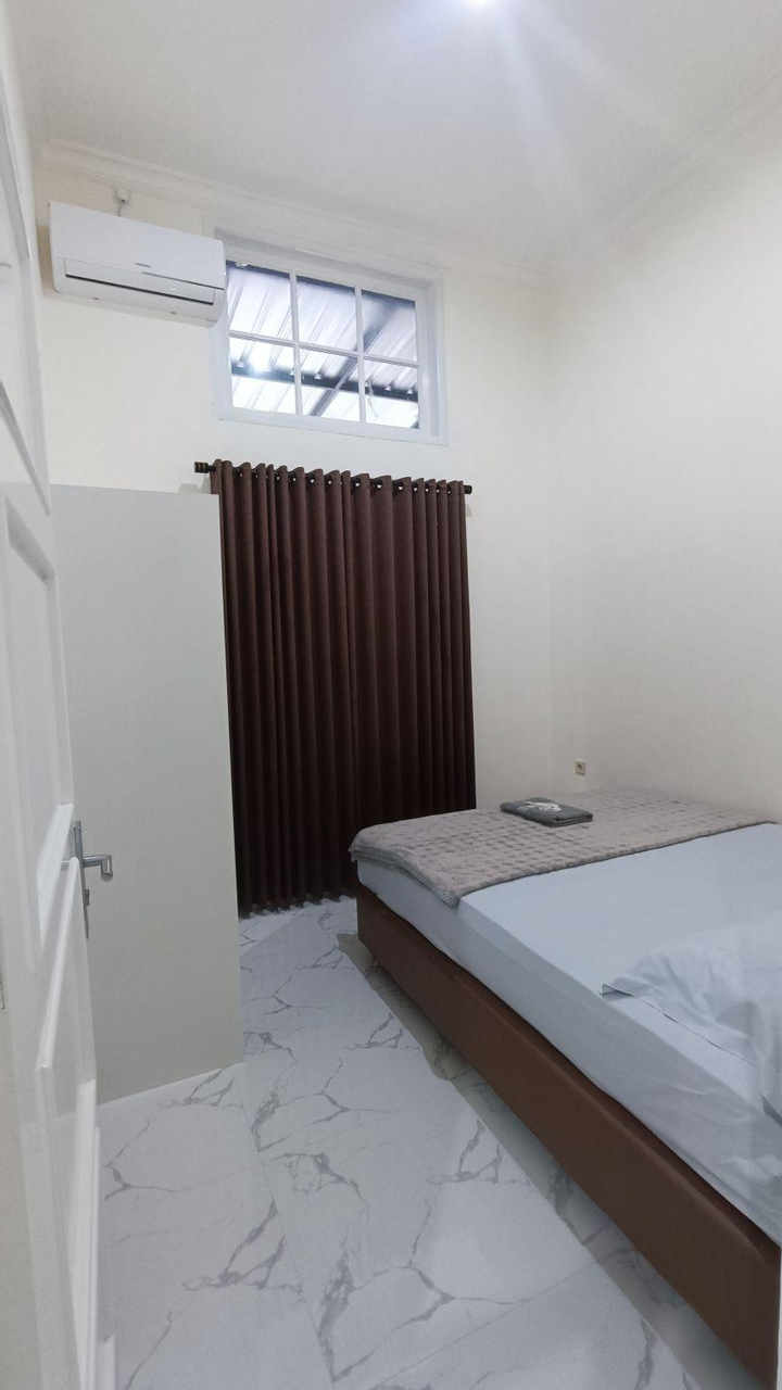Bedroom 2, Madina Sharia Homestay, Banyumas