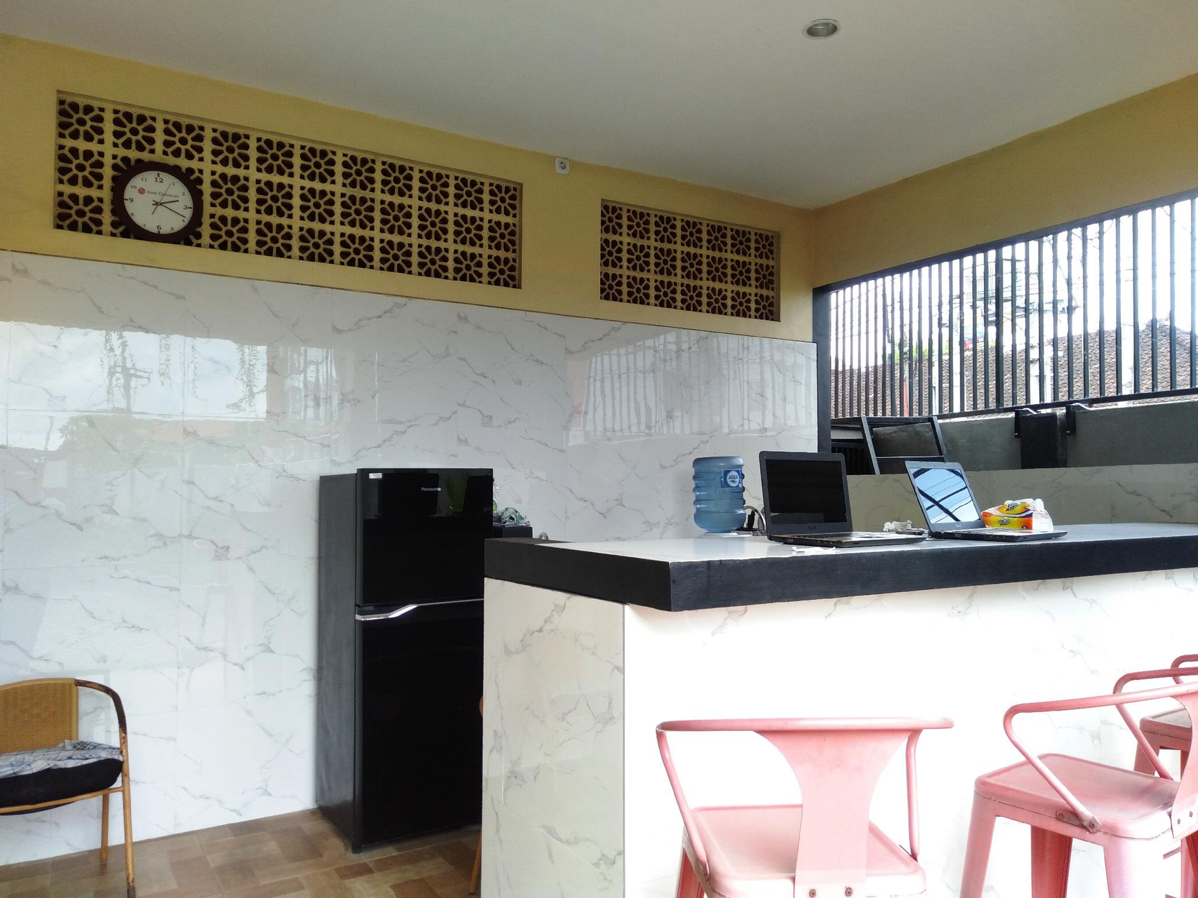 Others 2, Victory Dorm, Badung