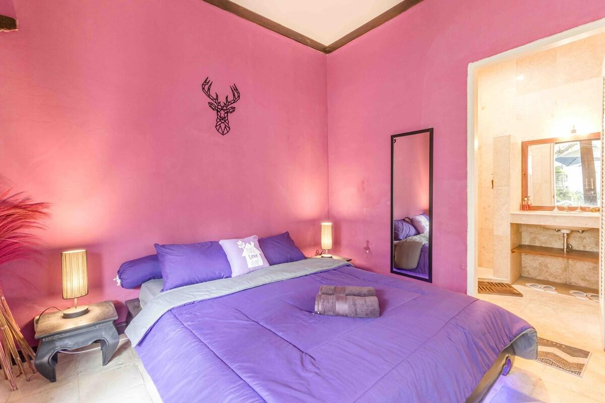 Bedroom 2, Villa O'merry, 3 bdrs /  private pool & lot of fun, Denpasar
