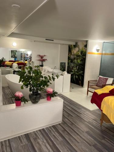 Bedroom 5, Petite Plume, Nyon