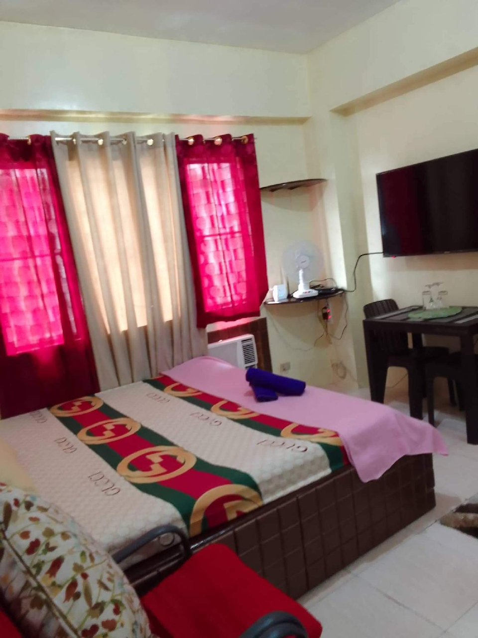 Bedroom 1, Pet Friendly Condo for Rent in Valley Mansions, Taytay