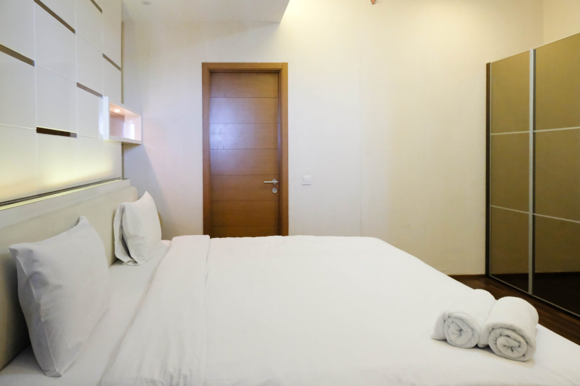 Bedroom 2, Spacey 2BR with Access Mall at Apartment Aryaduta Residence Surabaya By Travelio, Surabaya