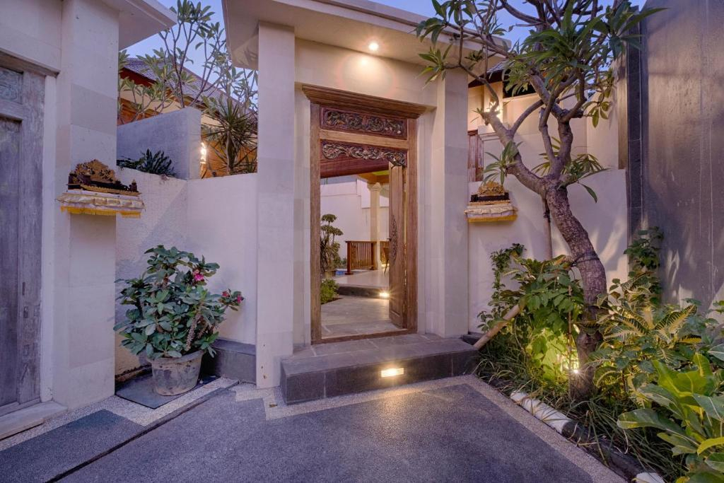 Exterior & Views 1, Tropical Villa 2BR  in Canggu, Badung