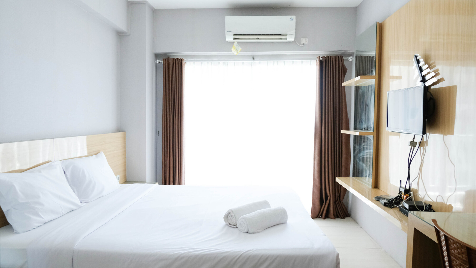 Bedroom 2, Calm and Relax Studio at Puncak Bukit Golf Apartment By Travelio, Surabaya