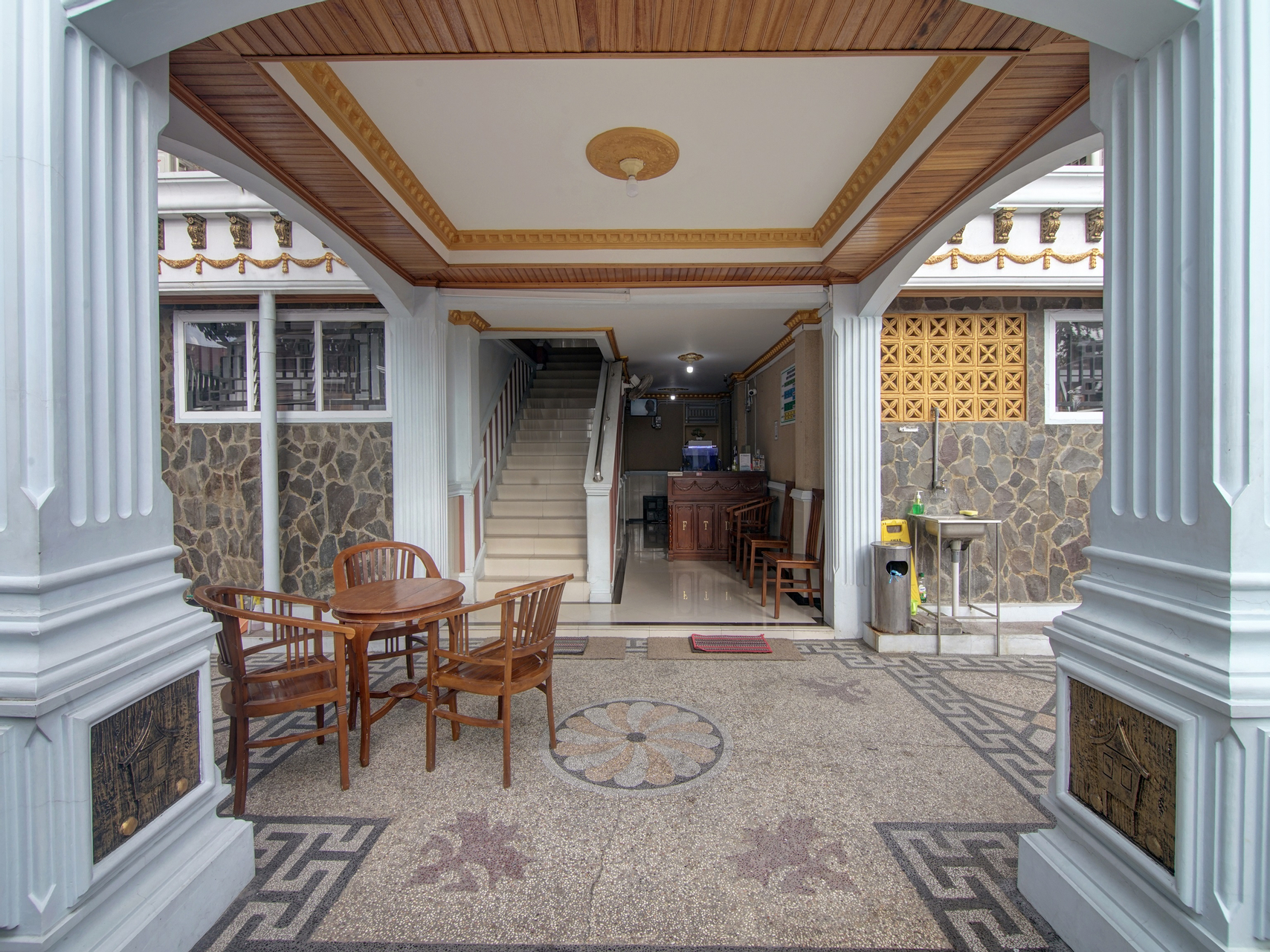 Exterior & Views 2, OYO 92004 Fitriaendika Residence, Padang