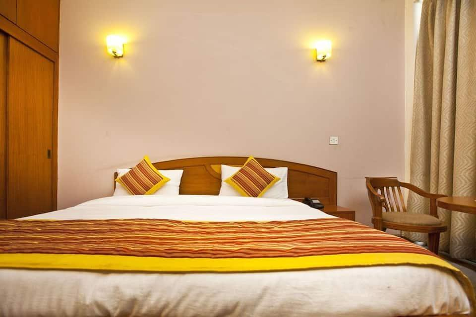 Bedroom, Hotel Sanaya, Sonipat