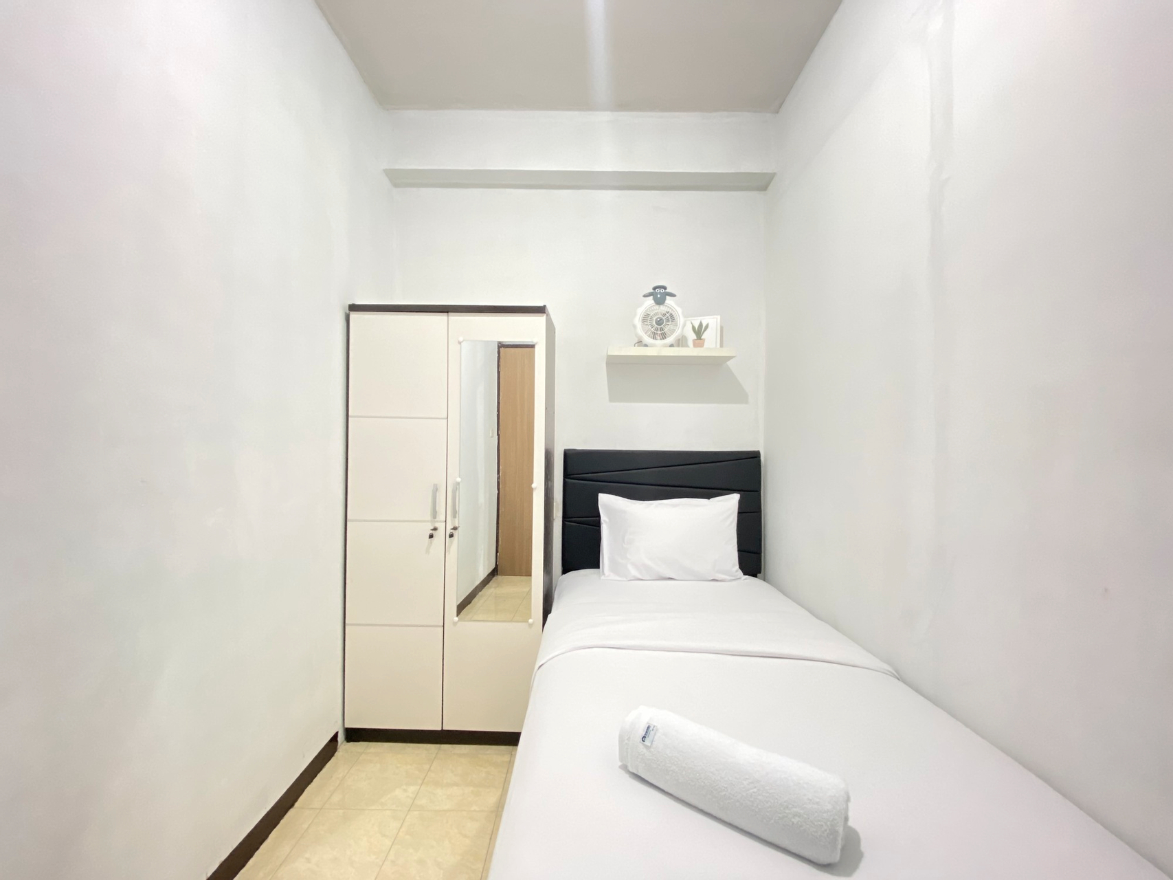 Bedroom 3, Homey 2BR Furnished  Apartment at The Edge Bandung By Travelio, Cimahi