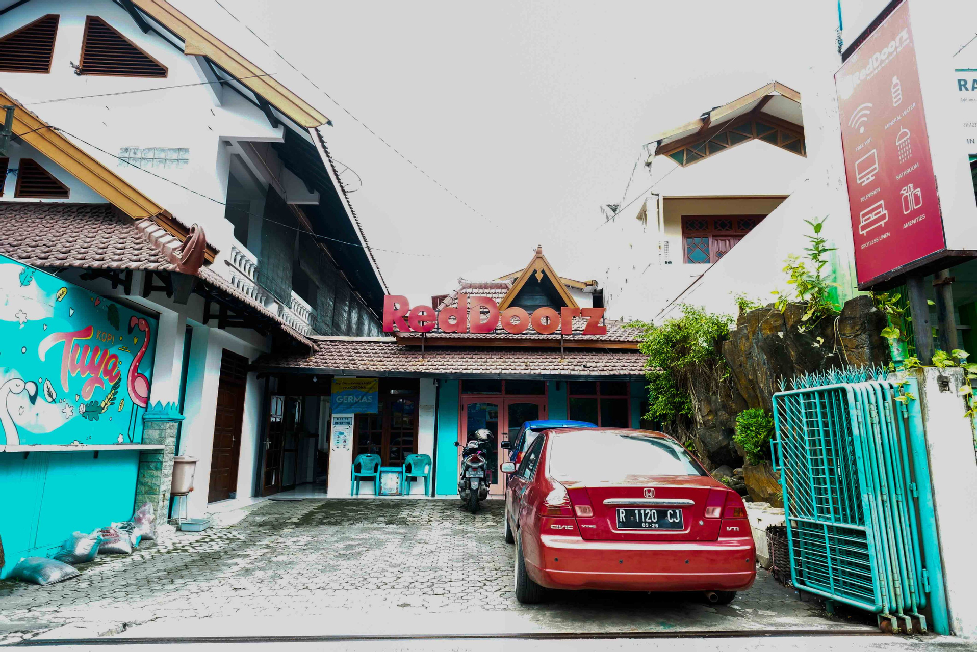 Exterior & Views 2, RedDoorz Plus near Alun Alun Selatan, Yogyakarta