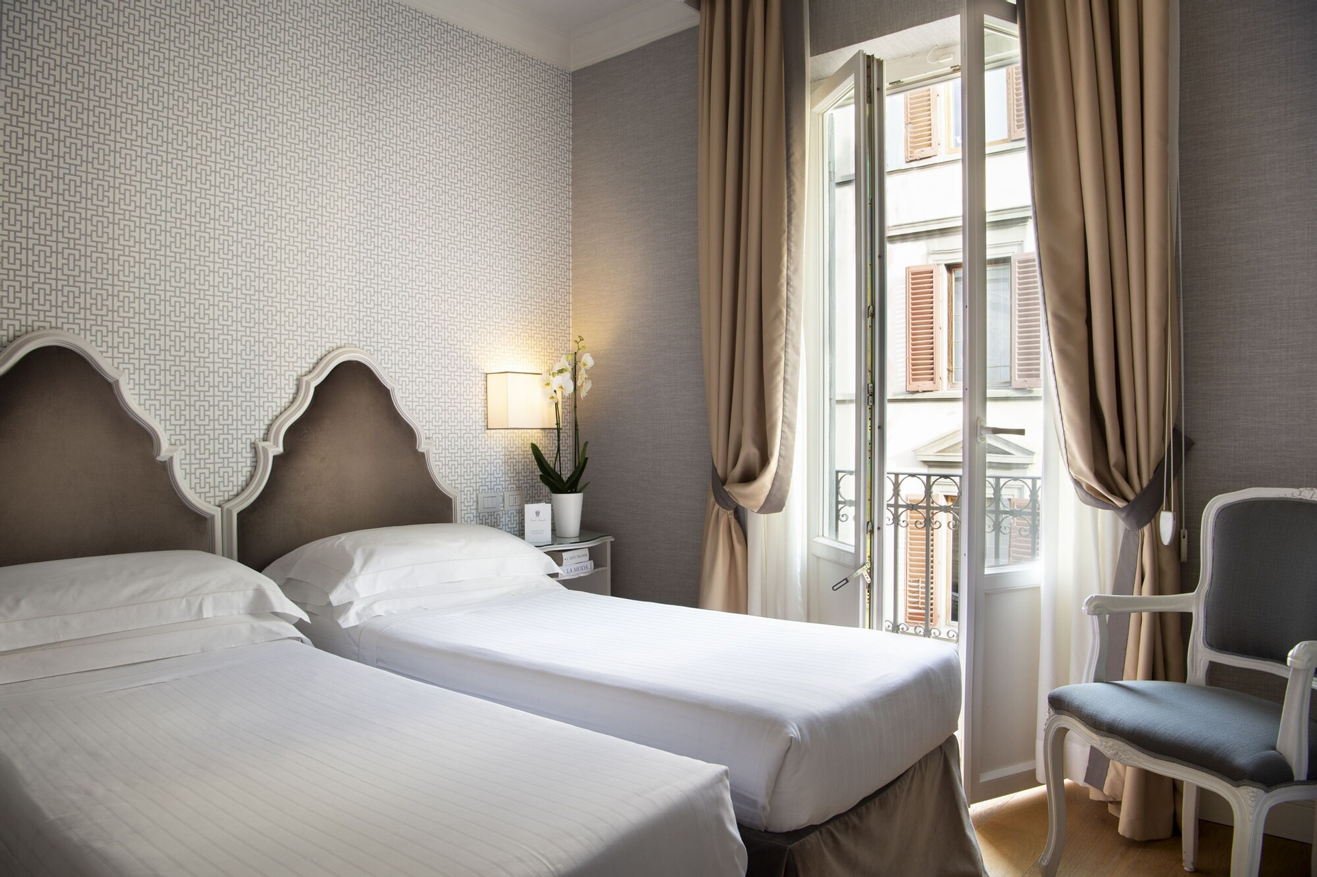 Bedroom 2, Rapallo, Florence