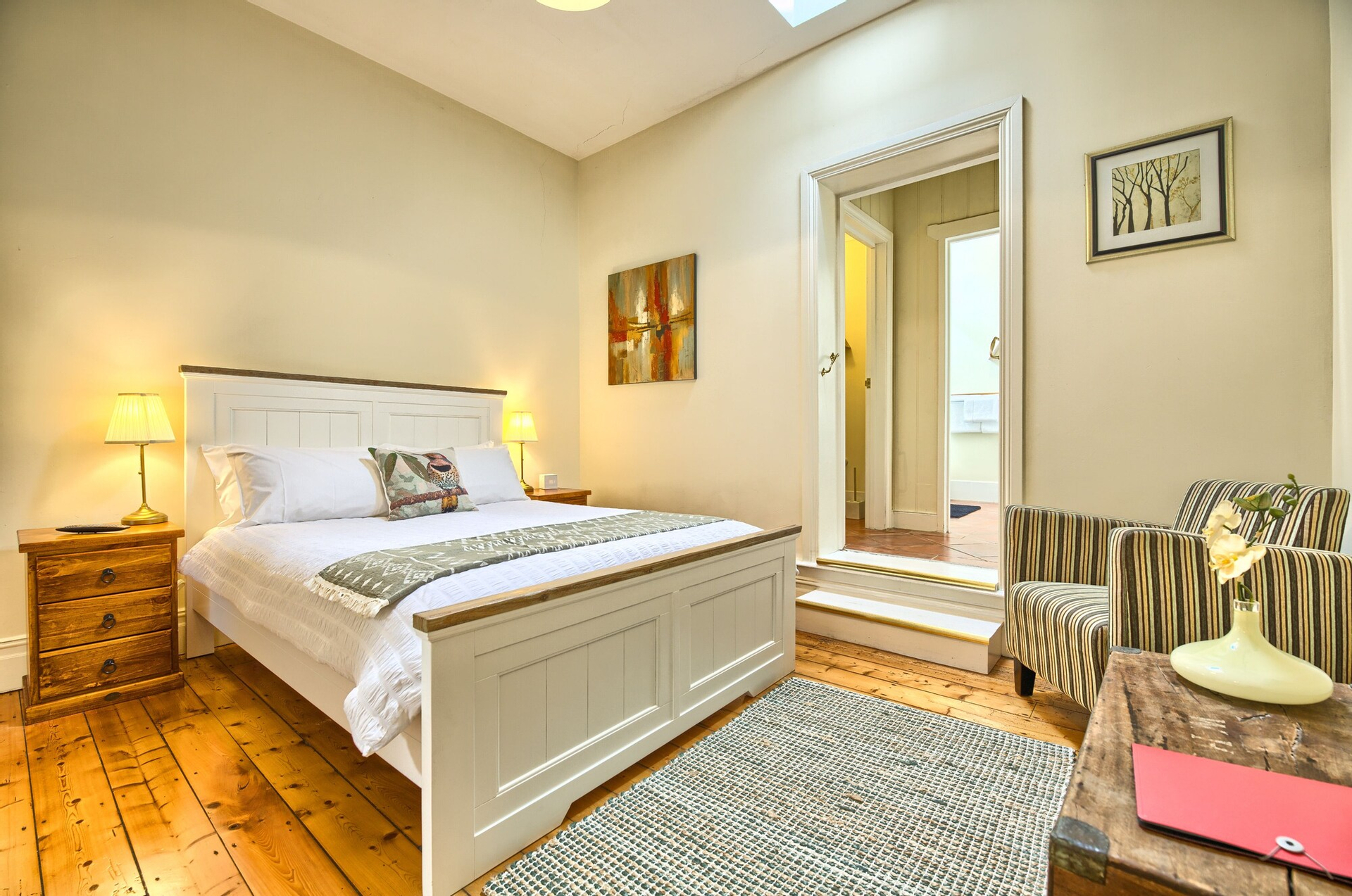 Bedroom 1, Spencer Suites Albany, Albany