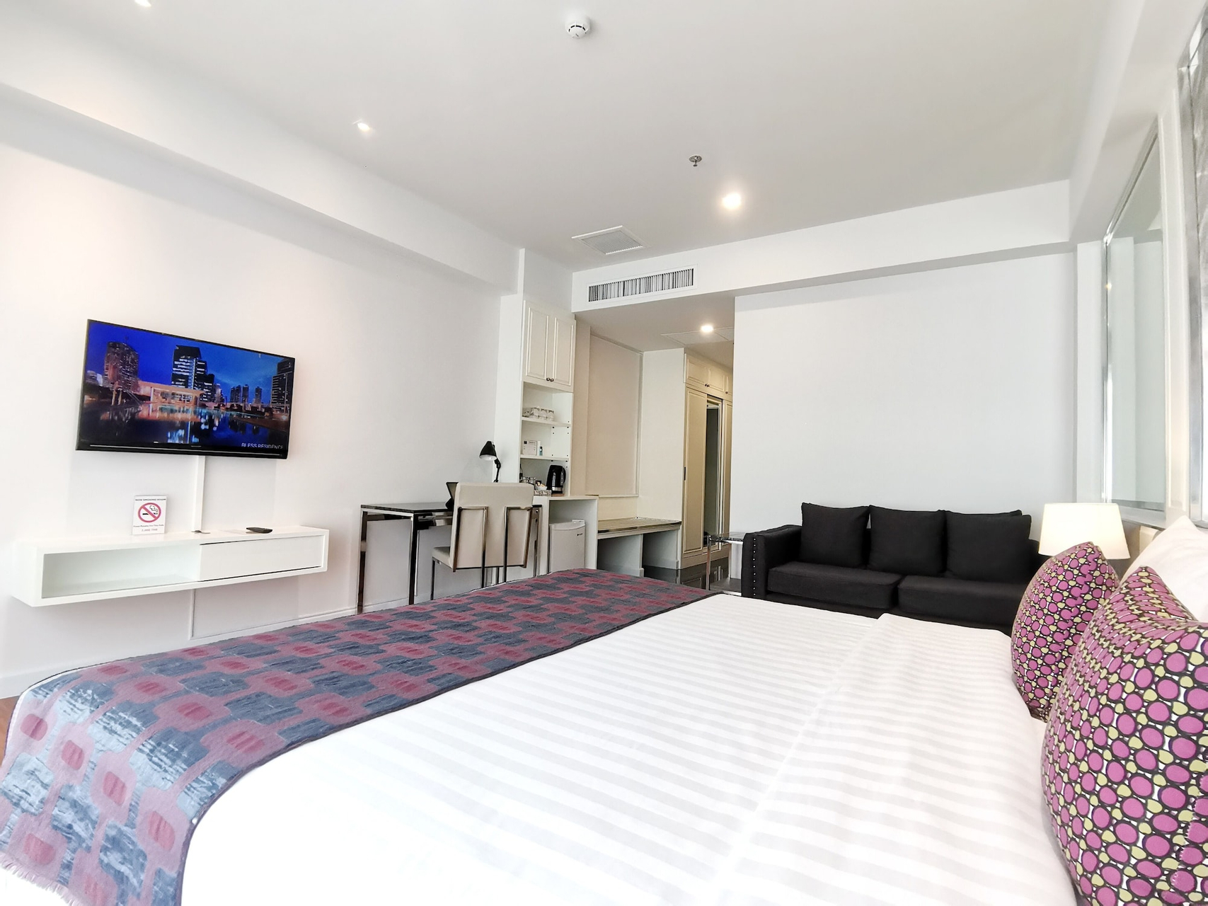 Bedroom 3, Bless Hotel & Residence, Wattana