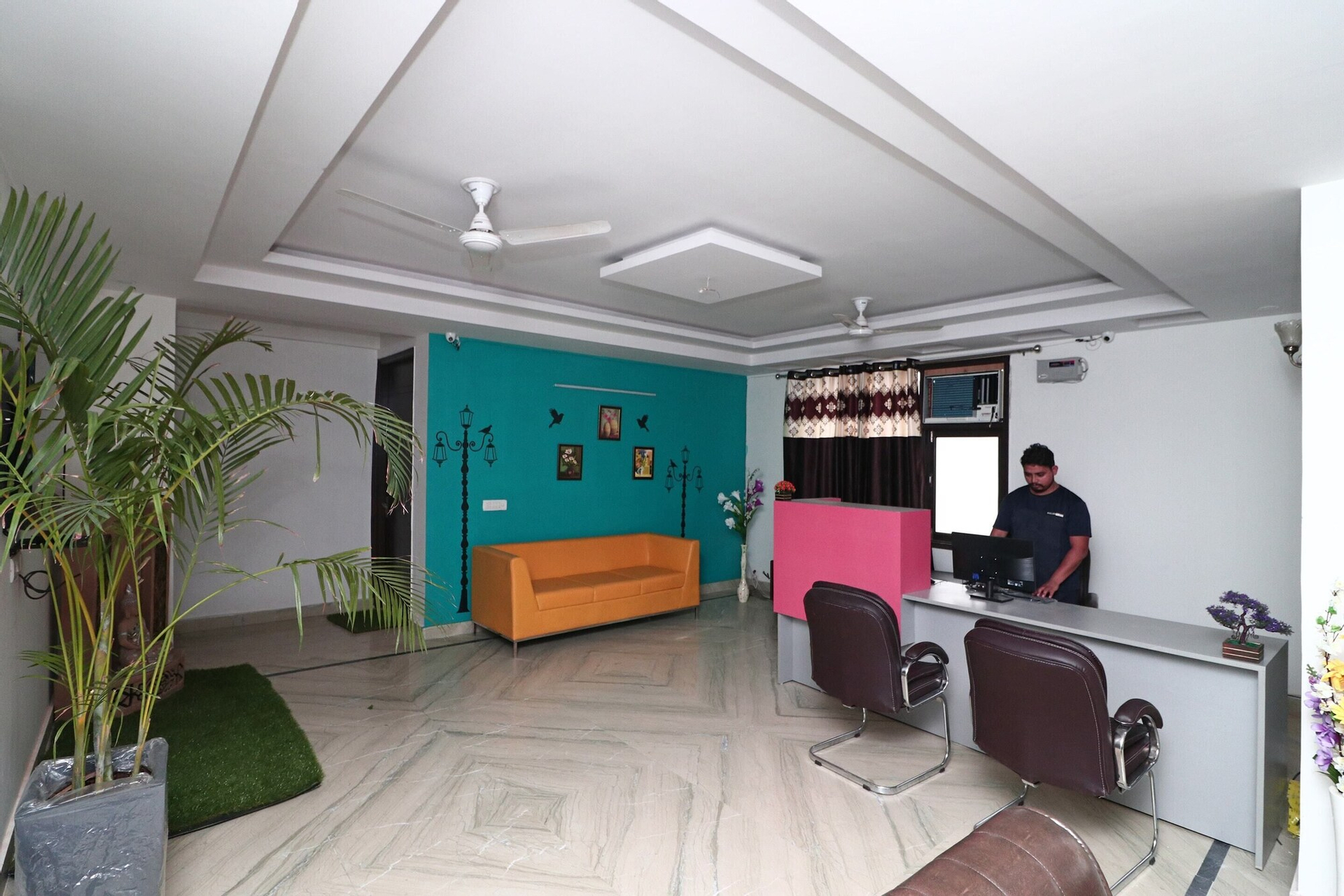Public Area 2, OYO 16168 Maira Grand, Faridabad
