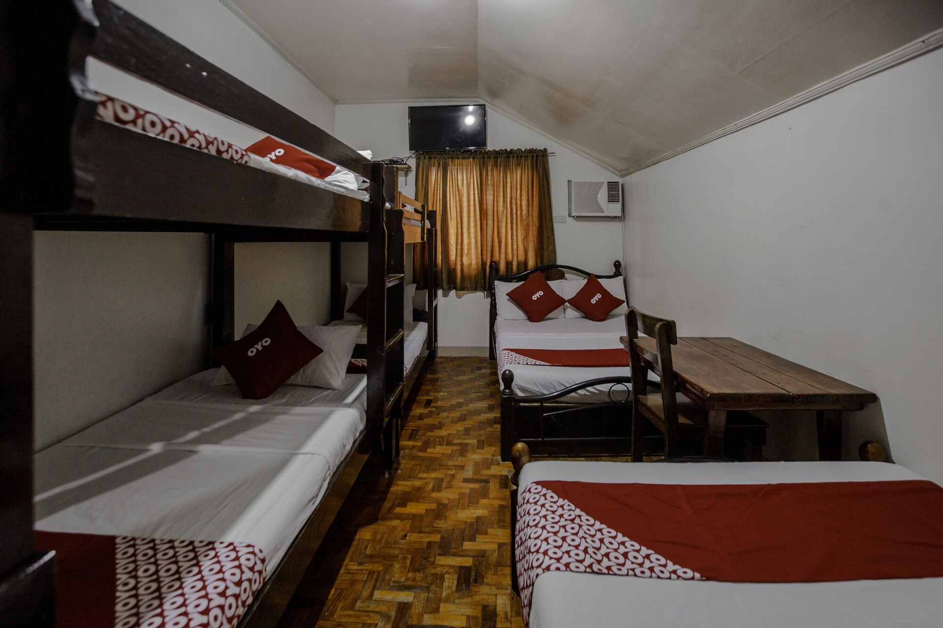 Bedroom 3, OYO 741 Sierra Travellers Inn, Tagaytay City