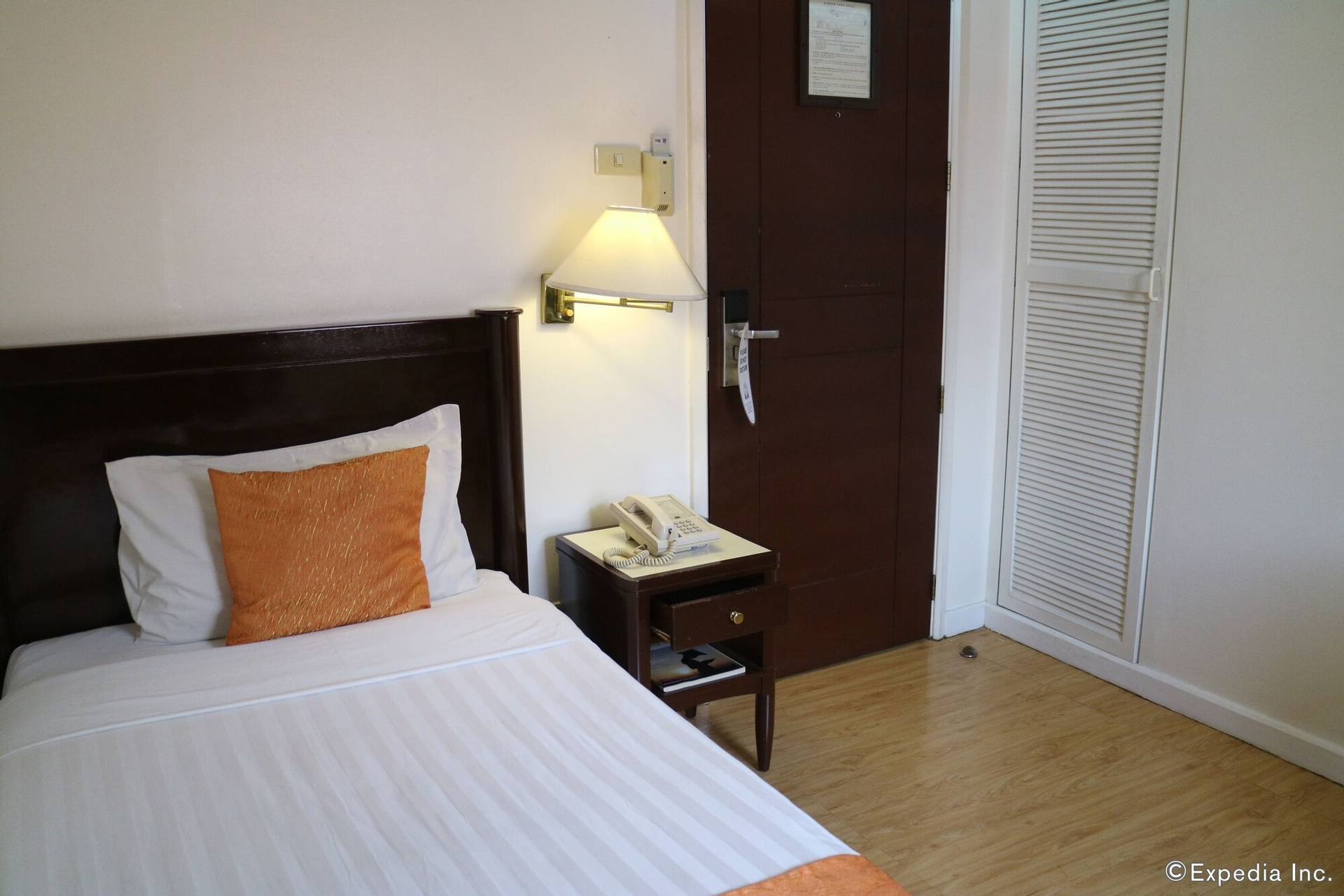 Bedroom 3, Harbor Town Hotel, Iloilo City