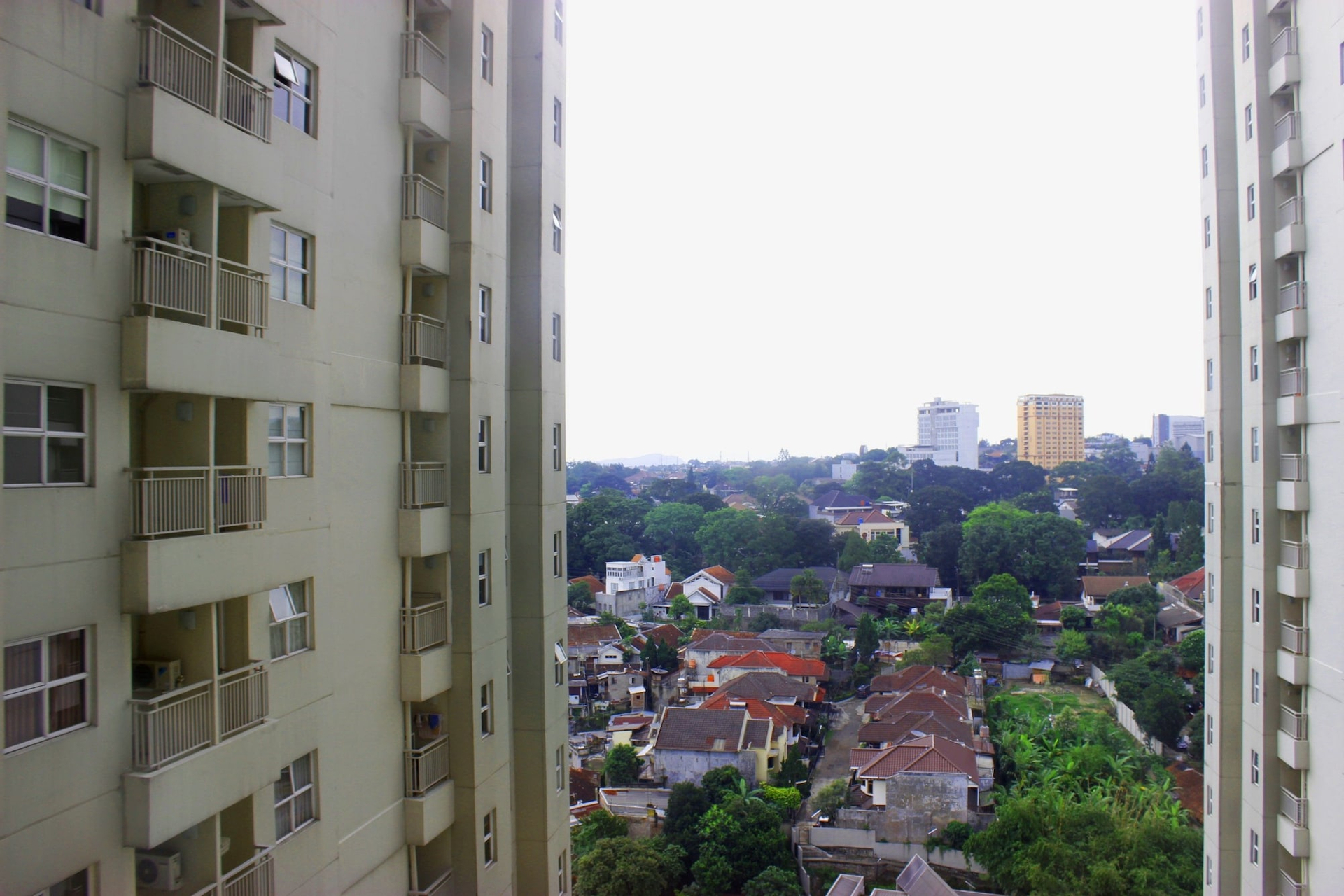 Fabulous 1BR Apartment @ Parahyangan Residence By Travelio, Bandung