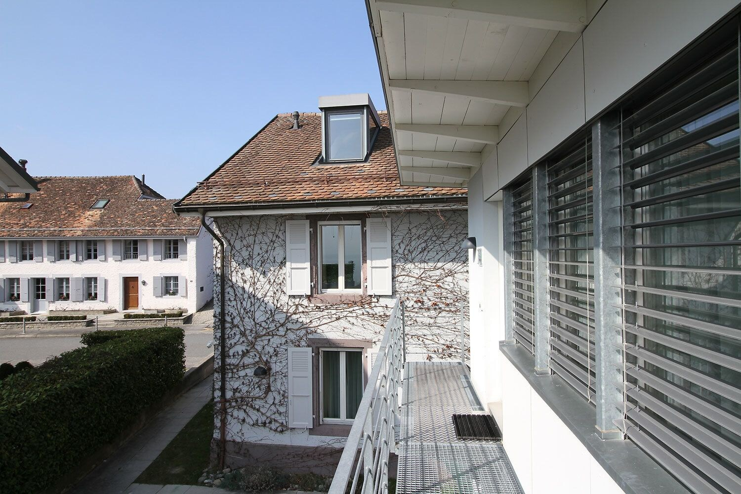 Exterior & Views 1, La Clef D'Or Auberge Communale, Nyon