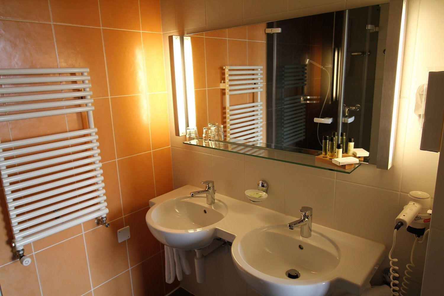 Bedroom 3, La Clef D'Or Auberge Communale, Nyon
