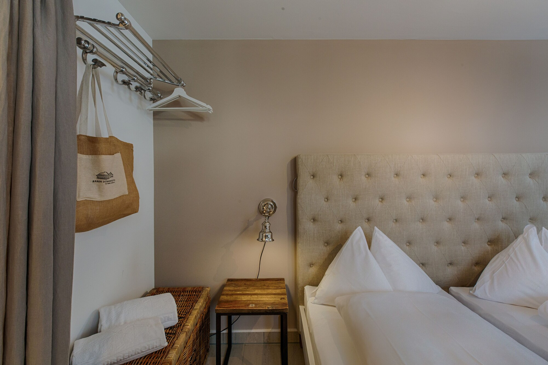 Bedroom 4, Romantik Hotel Bären, Trachselwald