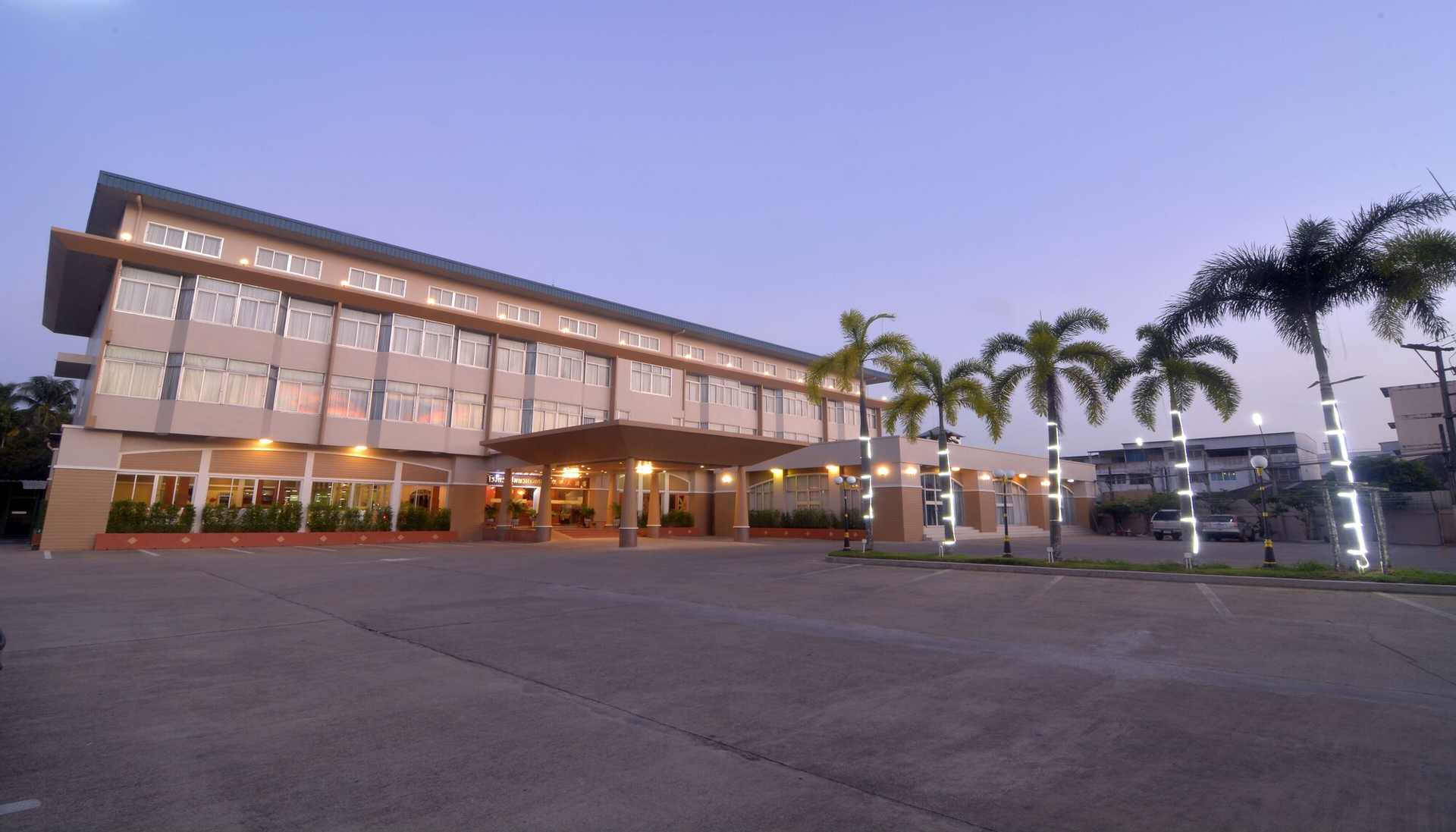 Exterior & Views 2, Chumphon Gardens Hotel, Muang Chumphon