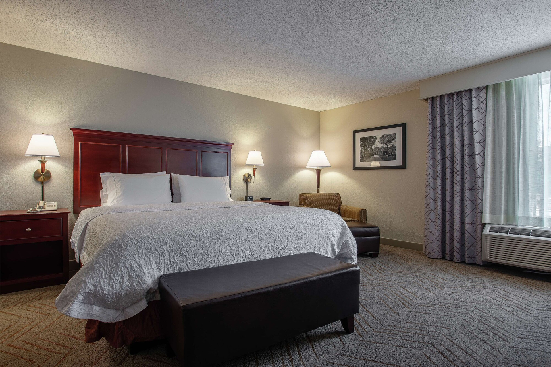 Bedroom 3, Hampton Inn & Suites Williamsburg-Richmond Rd., Williamsburg