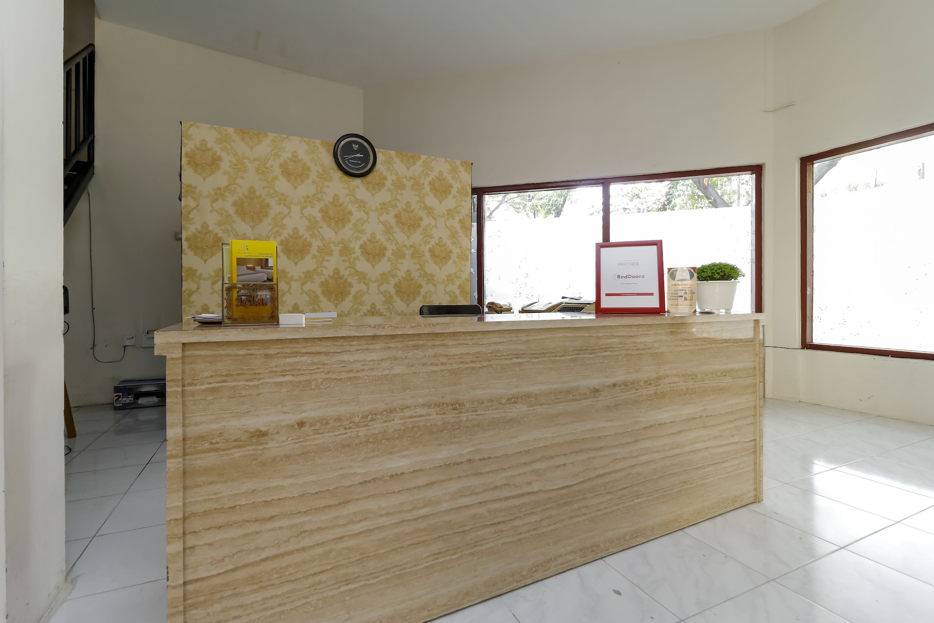 Public Area 3, RedDoorz Plus @ Slamet Riyadi, Solo