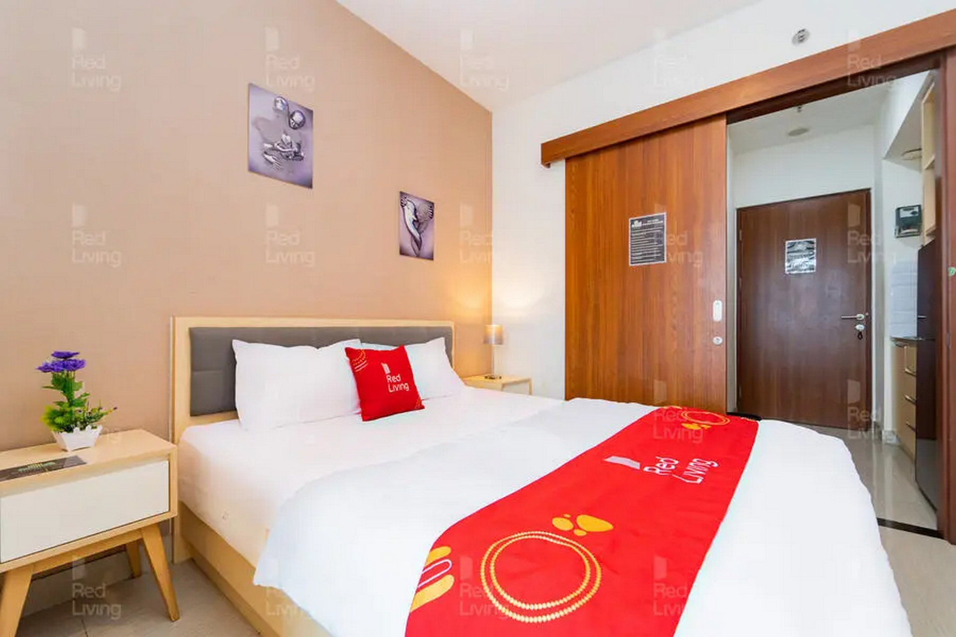 RedLiving Apartemen Grand Kamala Lagoon - Icha Rooms Tower Barclay South with Netflix, Bekasi