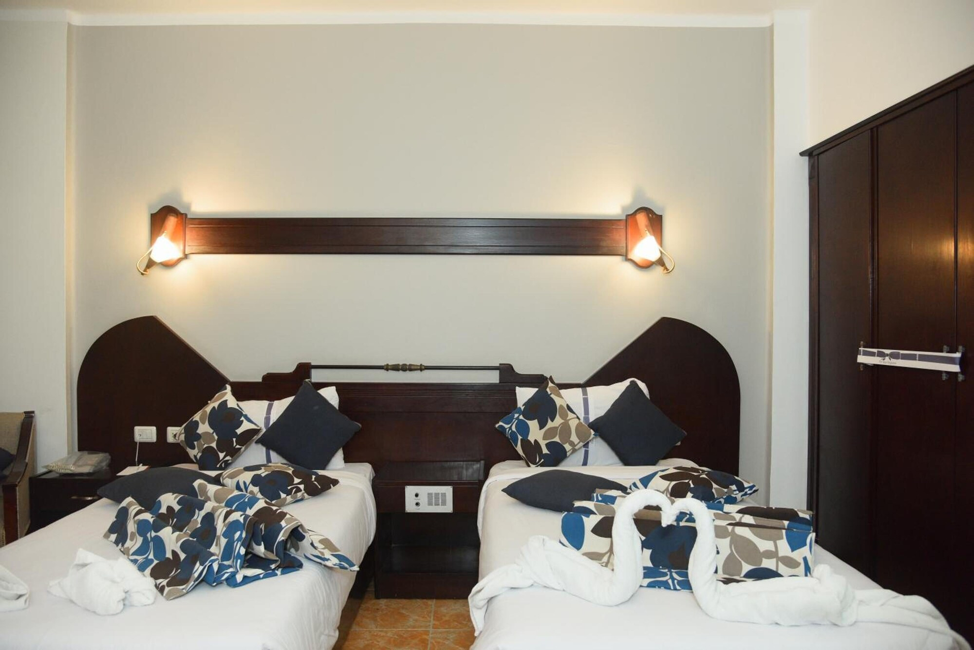 Bedroom 3, Aracan Hotel, Ash-Sharq